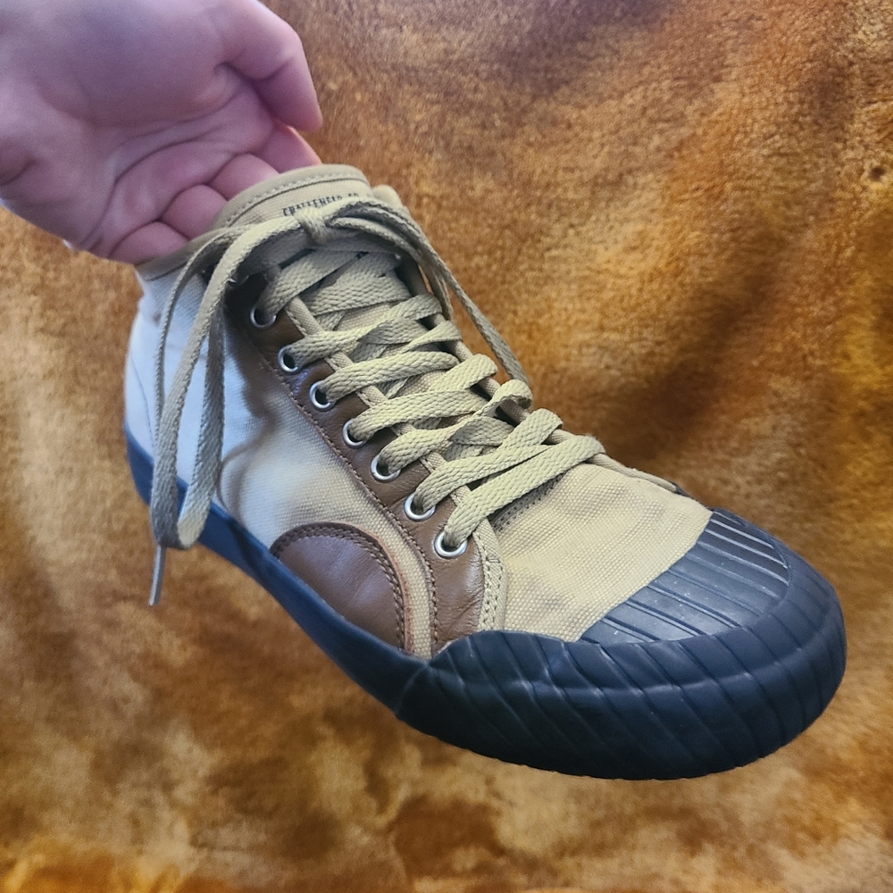 Skateboarding Sneakers